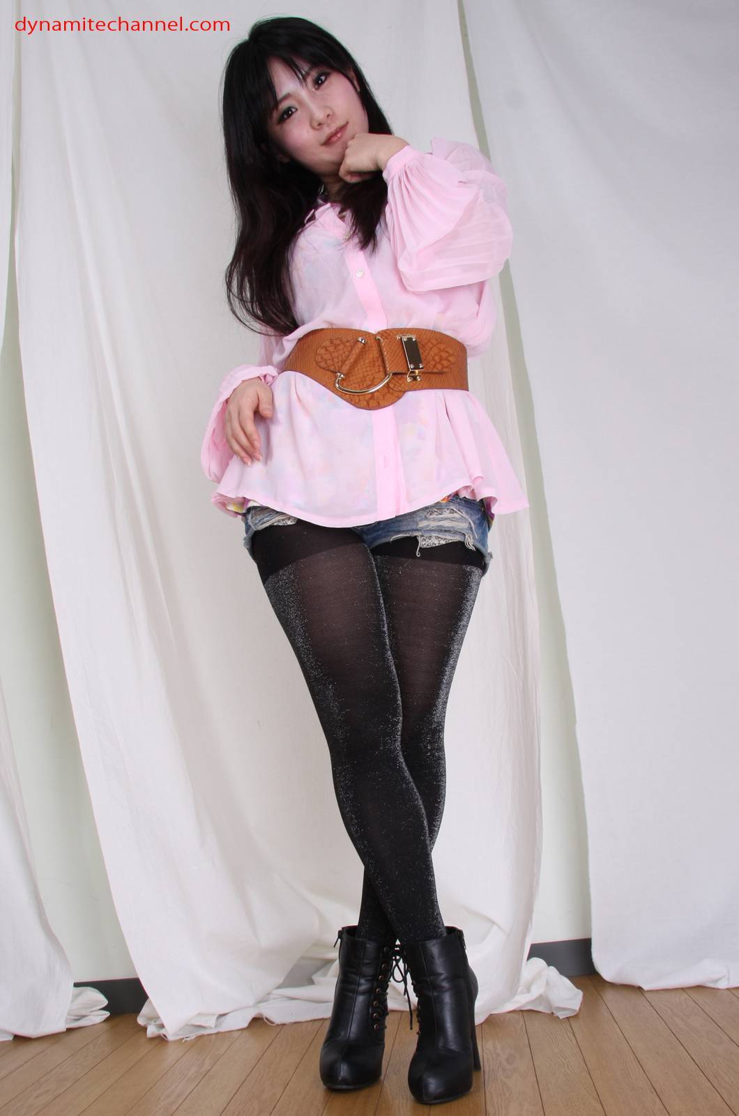 Dynamitechannel 『麻田サラ』制服诱惑超级性感写真2012-04-19